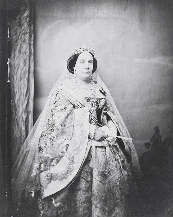 Isabela II.